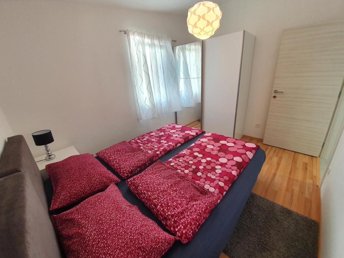 Comfortable Family Apt Iris 20M From Beach In Mandre Dış mekan fotoğraf