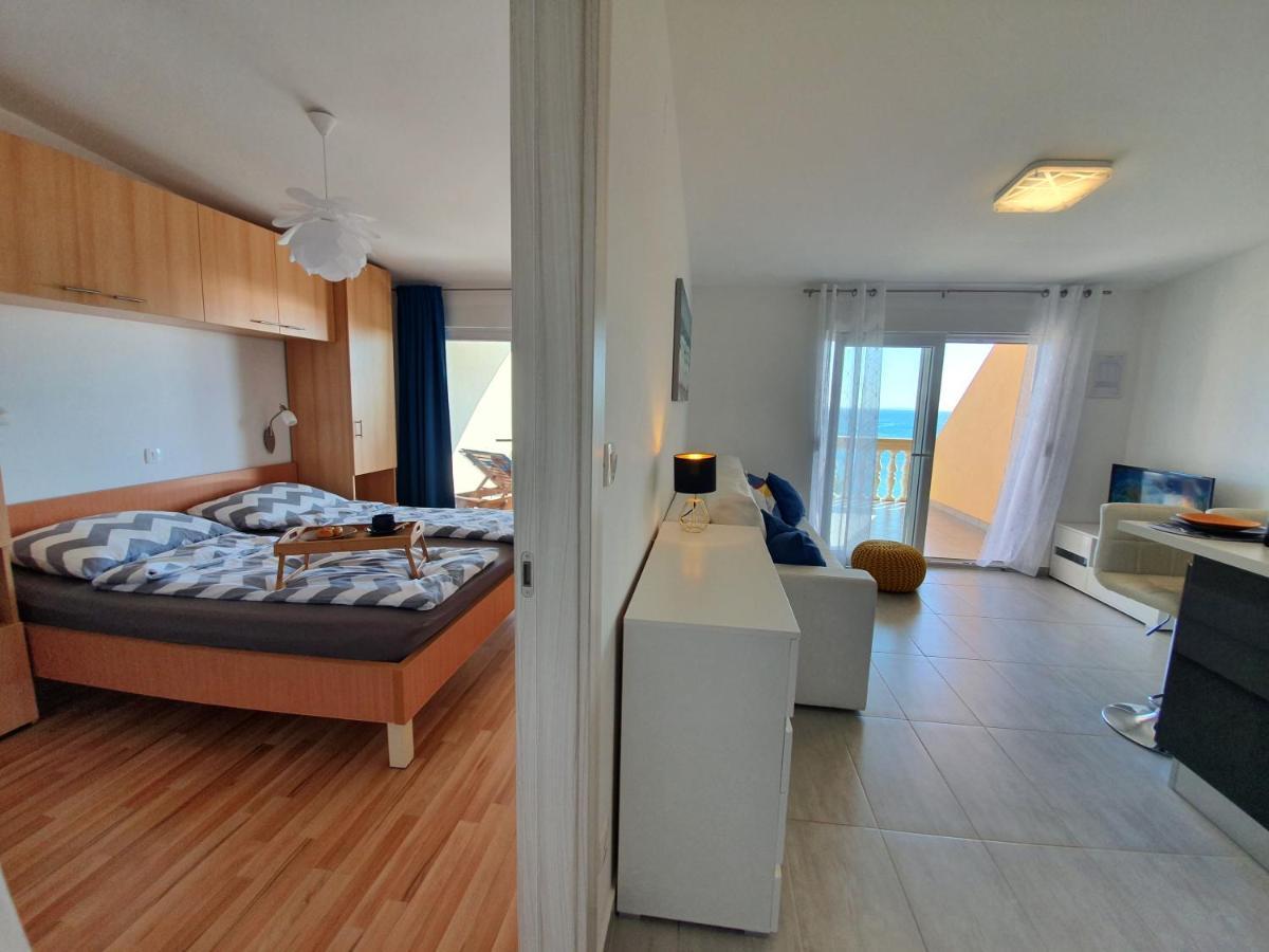 Comfortable Family Apt Iris 20M From Beach In Mandre Dış mekan fotoğraf
